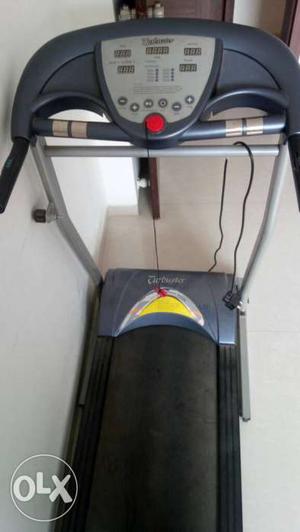 Treadmill almost unused in good condition fully