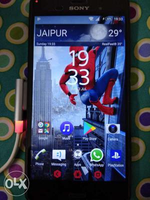 4 months old Xperia Z3 with 20.7 MP camera, 16 GB