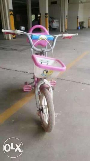 A two wheeler bicycle for girl in good condition.