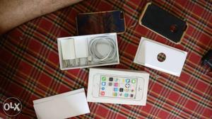 Apple iphone 5s box wid 2 back covers and 2