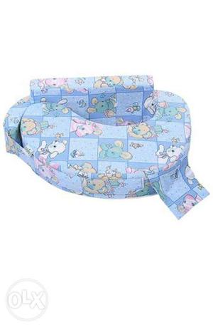 Baby feeding pillow comfortable for mom