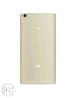 Mi max gold colour 8 month used 32 Gb no scratch