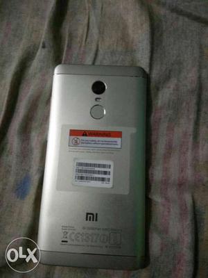 Mi redmi note 4 only 10 days use..with charge and