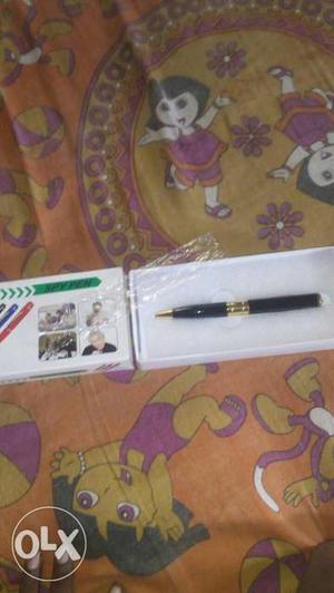 New spy pen camera. Unused.a new pack. and this pen