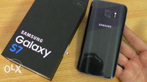 Samsung galaxy s7 edge 32 gb black with all stuff