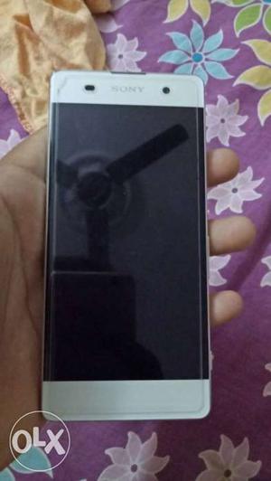 Sony xperia XA New phone Good condition 8months