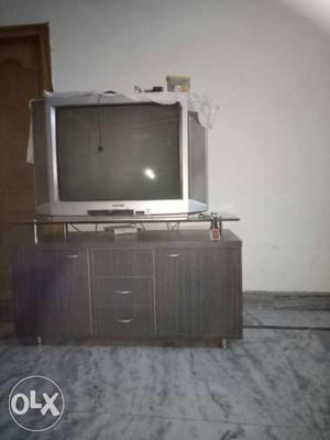 TV table with 32 inch Hyundai TV with good quality