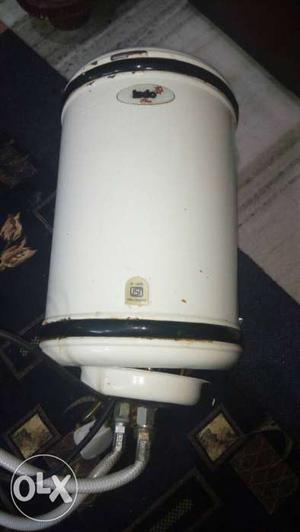 Urgent sale hot water heater working