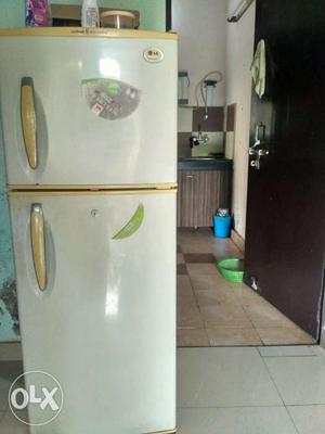 6 yrs old fridge... Working condition. All parts