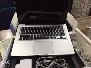 Apple macbook pro unsued with bill and also with warranty