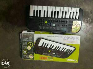 Black And White Casio SA-47 With Box