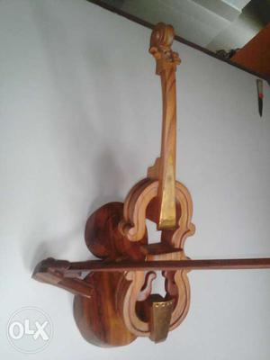Brown Wooden Violin Decor
