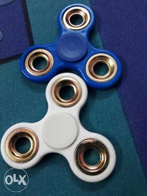 Buy 2 spinners for 200 and single piece for 130