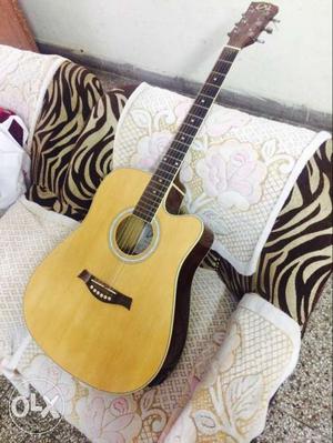 EXL acoustic guitar in Good condition 1years old