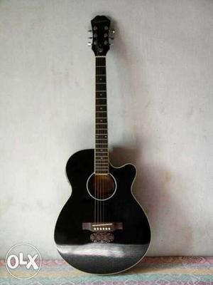 Ephiphone electric acoustic Guitar with bag