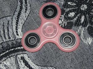 Fidget(hand) spinner with (4)ball-berings at very