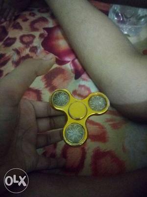 Gold fidget spinner in 710 real rate I buy it in