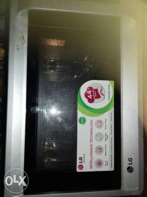 LG convectional Microwave for sale.Not heating