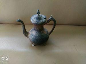 Old antique Tea pot