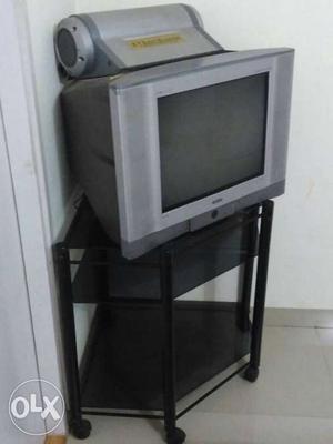 Onida Thunder in good condition with TV table