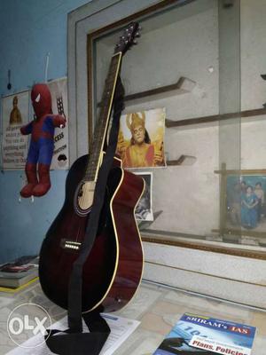 Selling a semi-acoustic guitar (KAPS ST-100C)