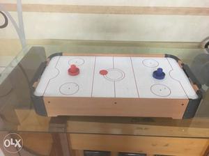 Small battery operated air hockey table for kids