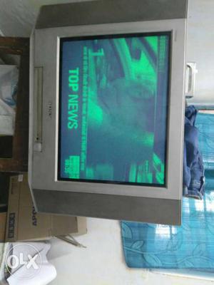 Sony crt tv in good condition. colour faded.
