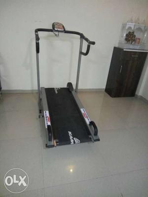 Treadmill only 1yr old and very very less used,