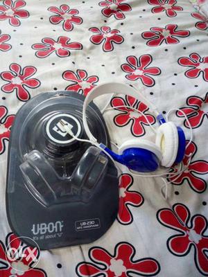 White And Blue Ubon Corded Headphones