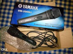 Yamaha Professional mic, 2 Week old