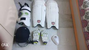 A Cricket kit used only once, everything is new,