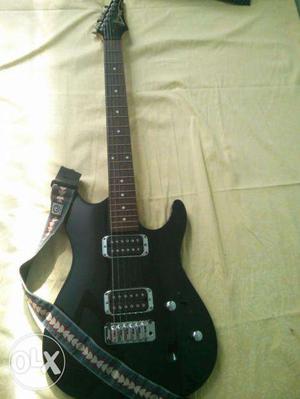 Ibanez SA120 electric guitar