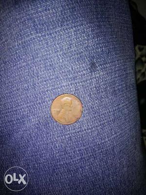 Round Abraham Lincoln Coin