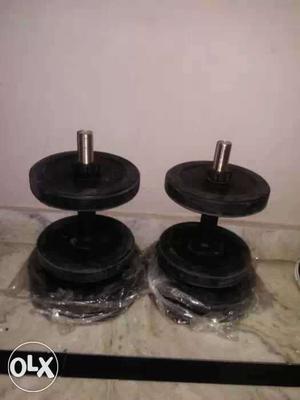 Two dumbells in almost new condition one dumbbell