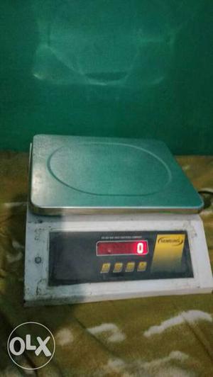 35kg digital scale used but in good condition for