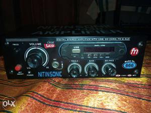 Amplifier good condition good working only 800