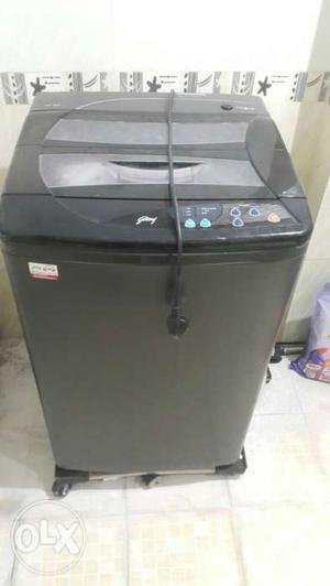 Black Top Load Clothes Washer