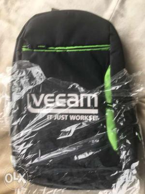 Brand new laptop/ clothing bag--unused