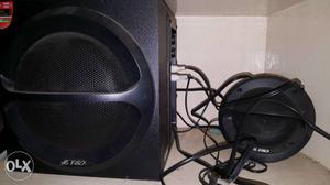 F & D 2.1 speakers in full working condition