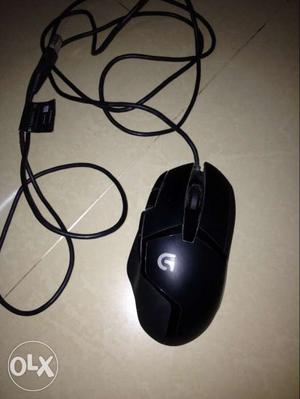 Gaming mouse.. Logitech G402 gaming mouse.. In