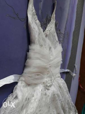 Girls white gown in good condition. size 30