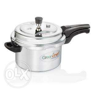 Green chef 5 litr cooker. only 3 months old. In a