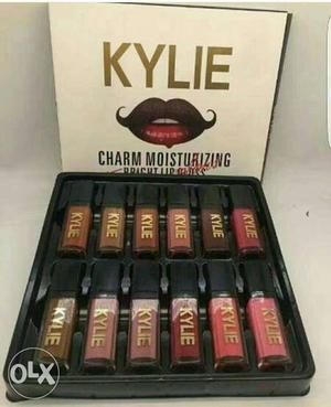Kylie Charm Moisturizing Lipstick Set