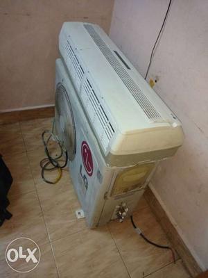Lg ac good condition indoor and outdoor unit