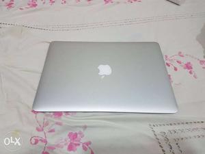 Macbook Air 13" Personal Laptop, selling coz upgrading to