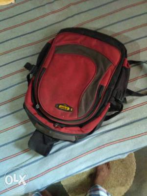 School bag is for sell. Please buy it