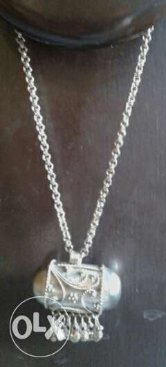 Silver chain with pendent