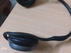 Sony Bluetooth headphones with excellent condition