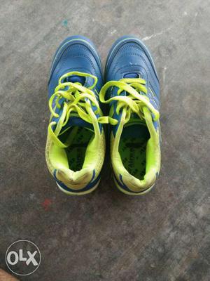 Sports shoes size 7