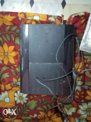Would like to sell PS3 gaming set and console